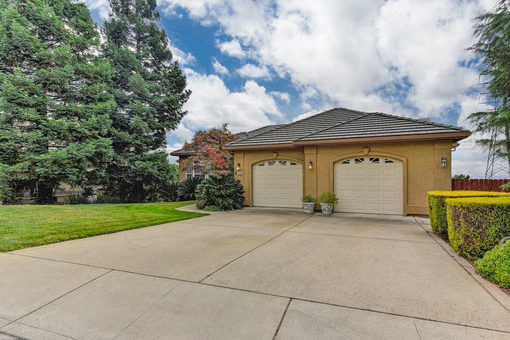 Photo of 12080 Mont Vista Dr in Auburn, CA