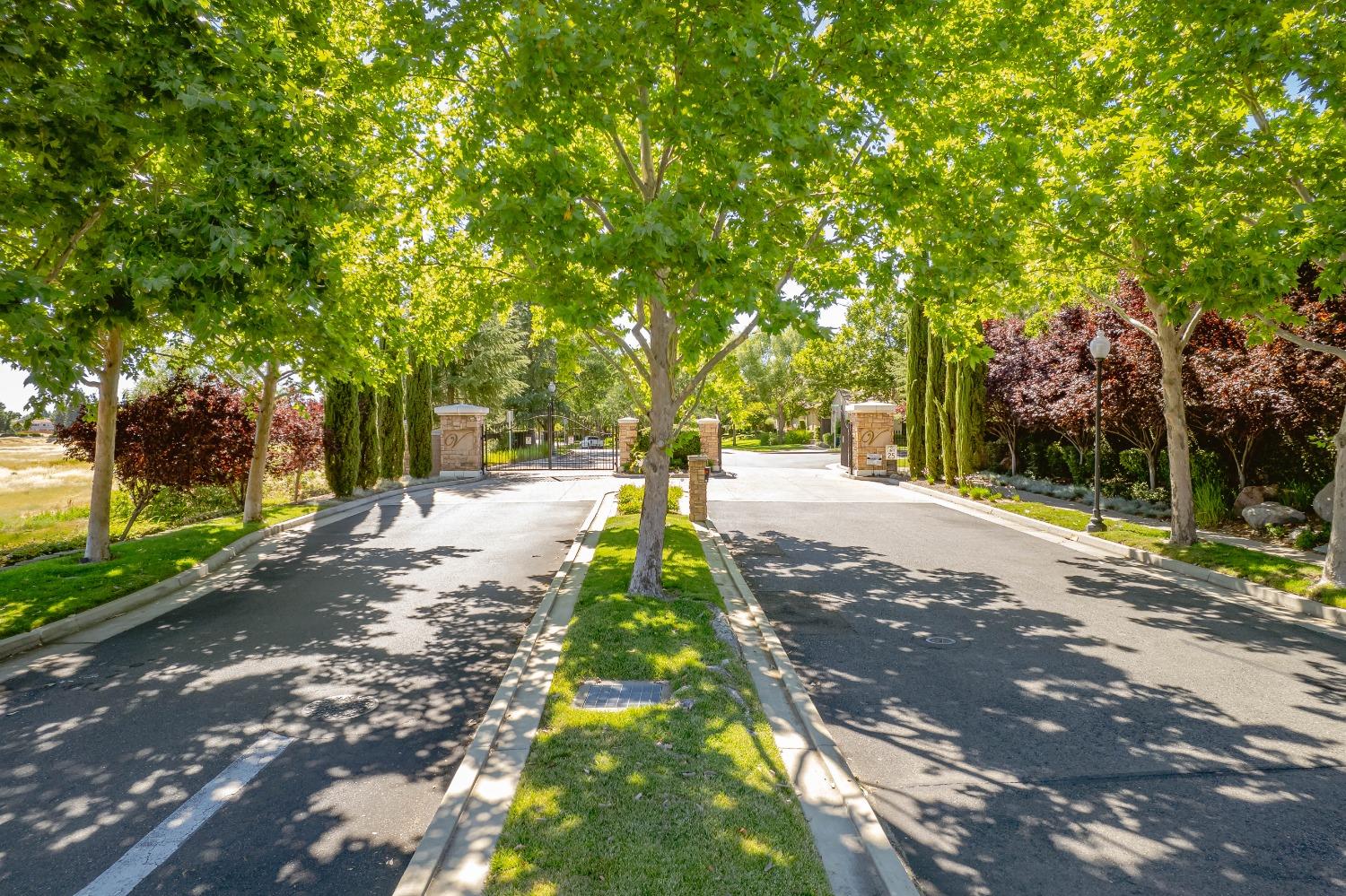 Photo of 204 Talmont Cir in Roseville, CA
