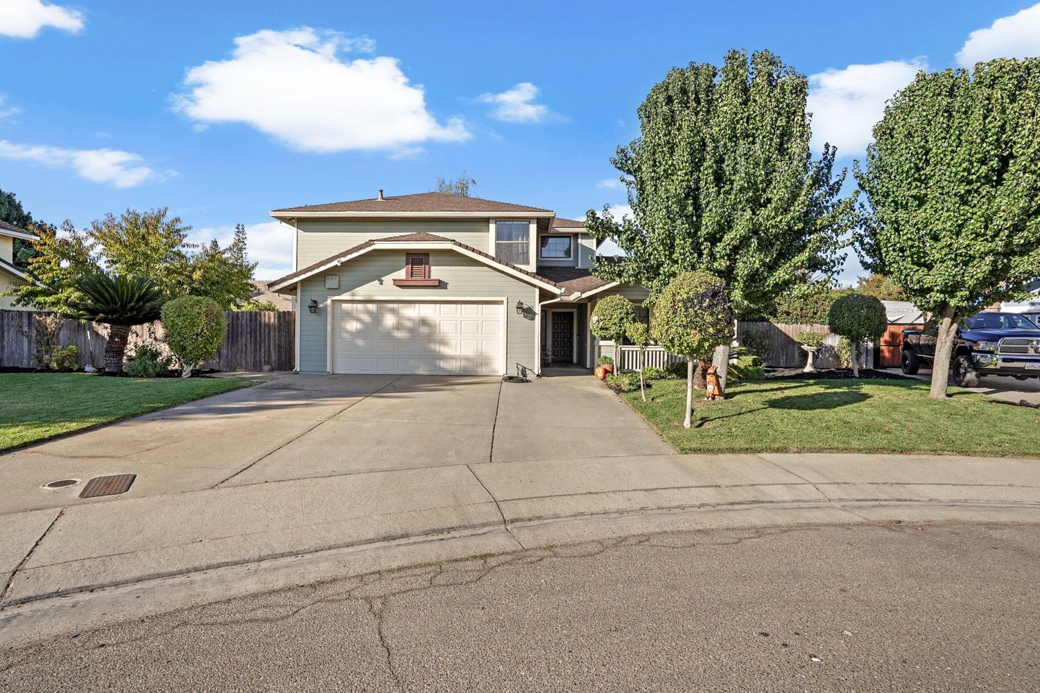 Photo of 419 Meadowlark Wy in Lodi, CA
