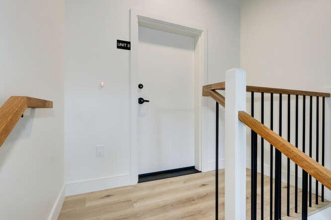 Photo #3: 223104904 Listing 