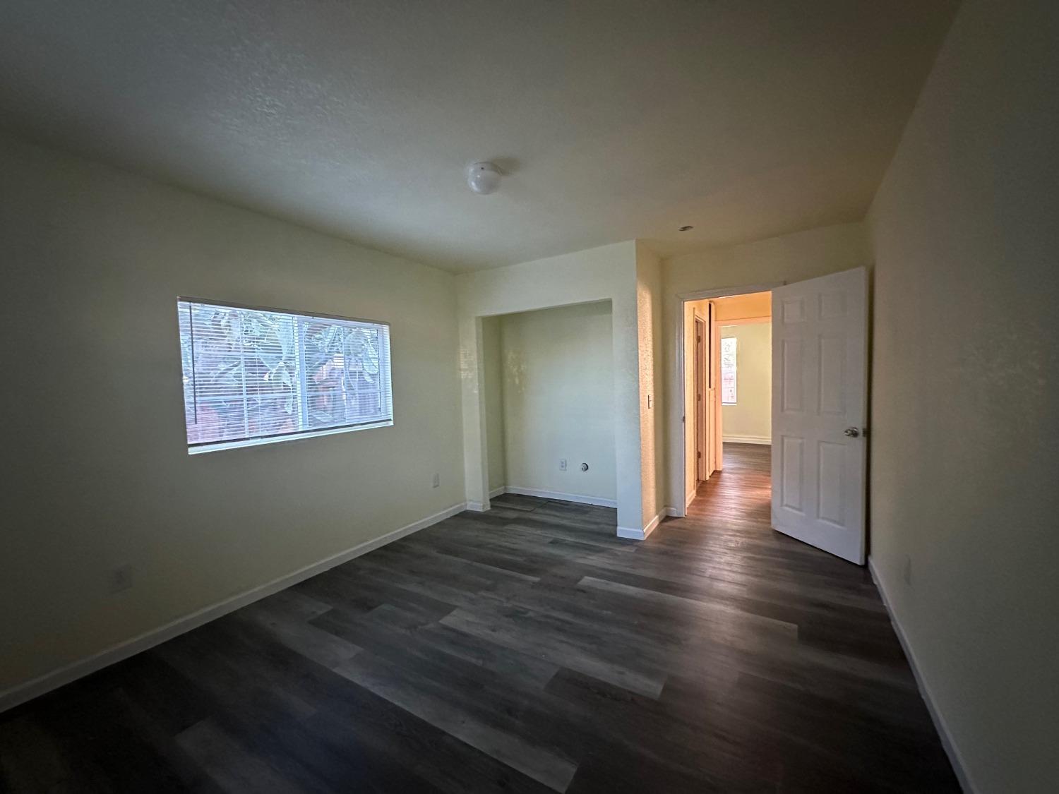 Detail Gallery Image 12 of 13 For 1920 Bradford St, Stockton,  CA 95205 - 2 Beds | 1 Baths