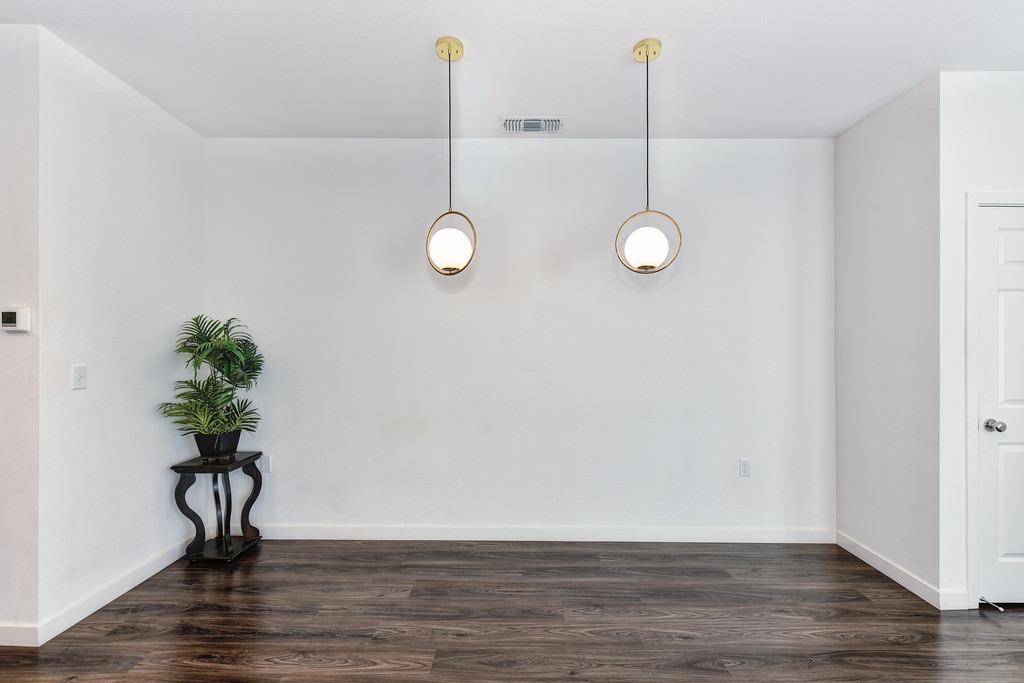 Photo #17: 223103078 Listing: Photo #17