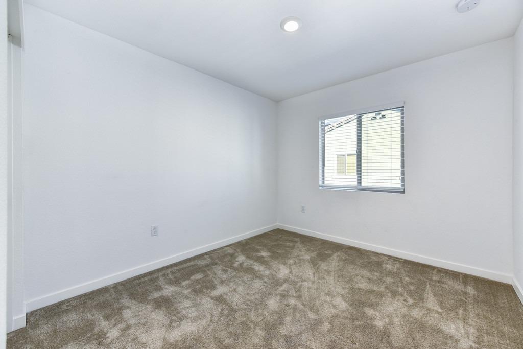Photo #21: 223103078 Listing: Photo #21