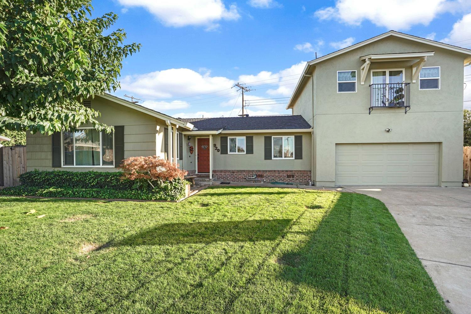 Photo of 920 Elliot Pl in Lodi, CA