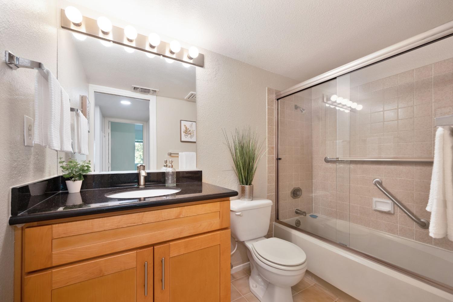 Photo #24: 223092101 Listing: Photo #24
