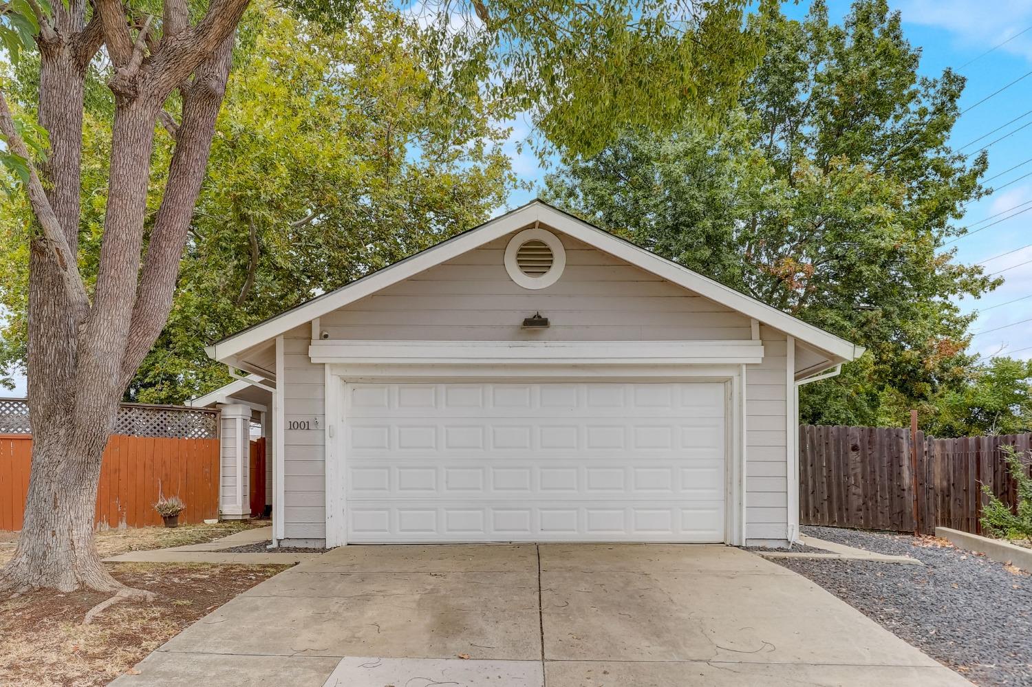 Photo of 1001 Rio Norte Wy in Sacramento, CA