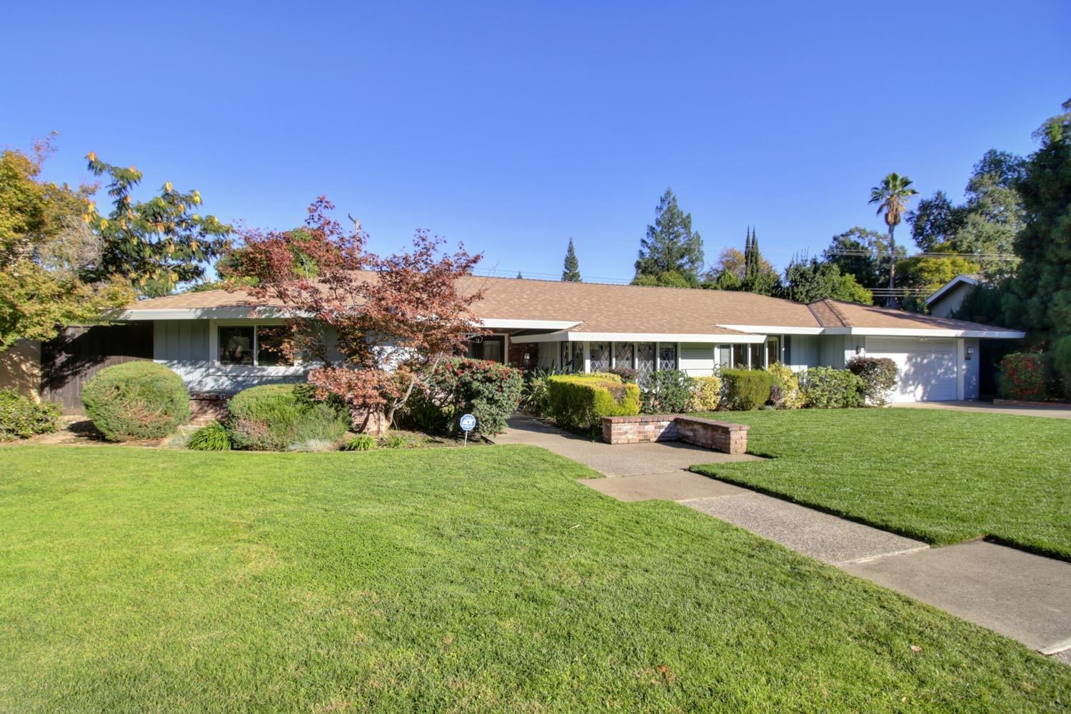 Photo of 3920 La Honda Wy in Carmichael, CA