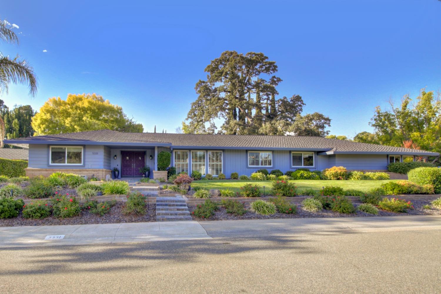 Photo of 5331 Roxbury Ct in Carmichael, CA