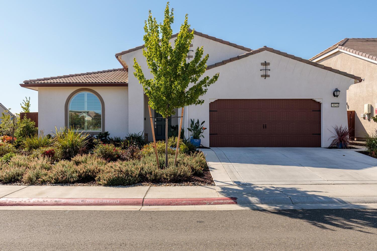 Photo of 3024 Madrid Dr in El Dorado Hills, CA