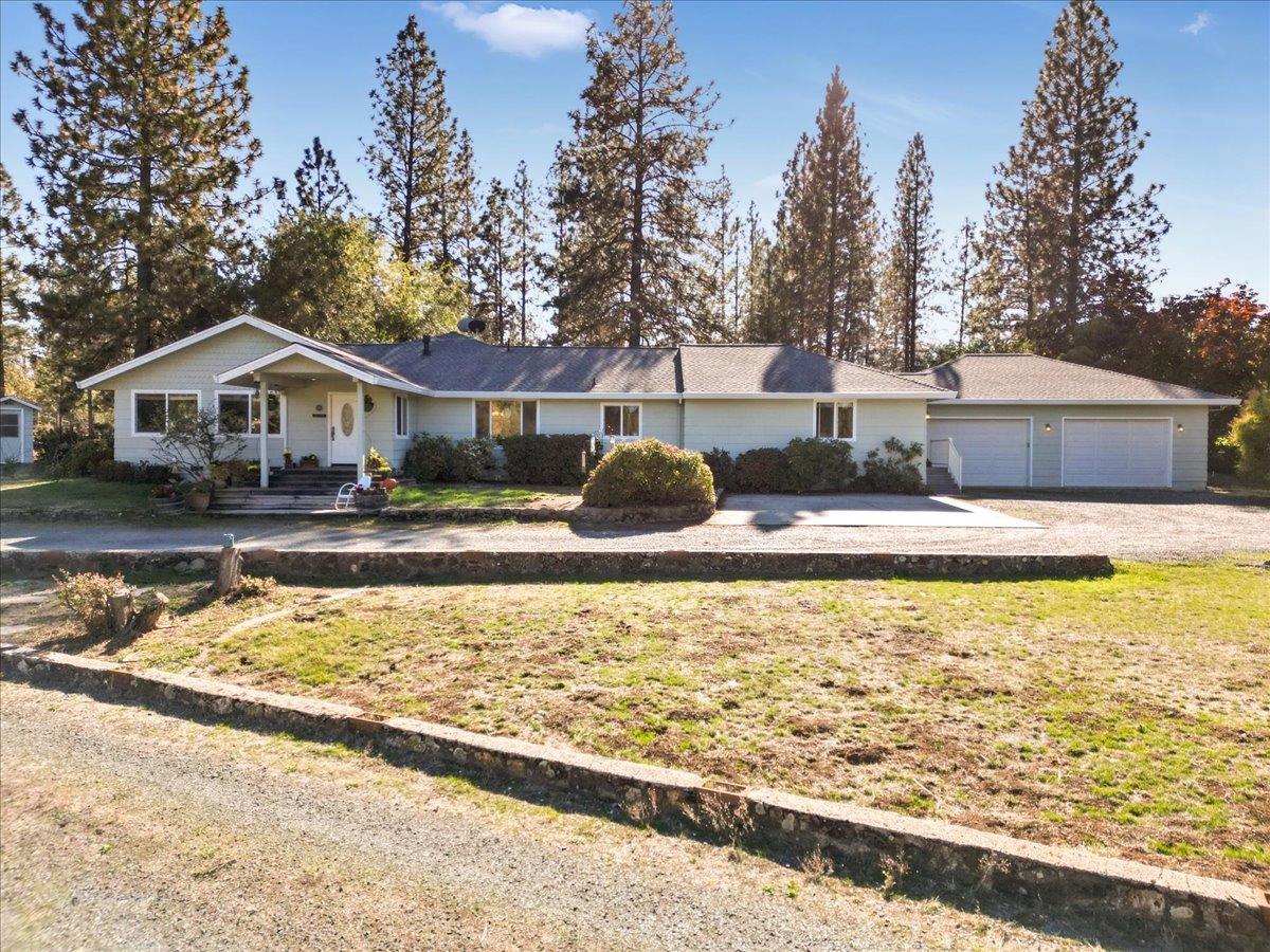 Photo of 10568-10564 Gold Rush Ln in Rough And Ready, CA