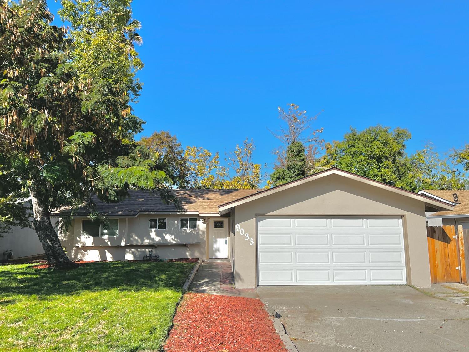Photo of 9033 Madison in Orangevale, CA