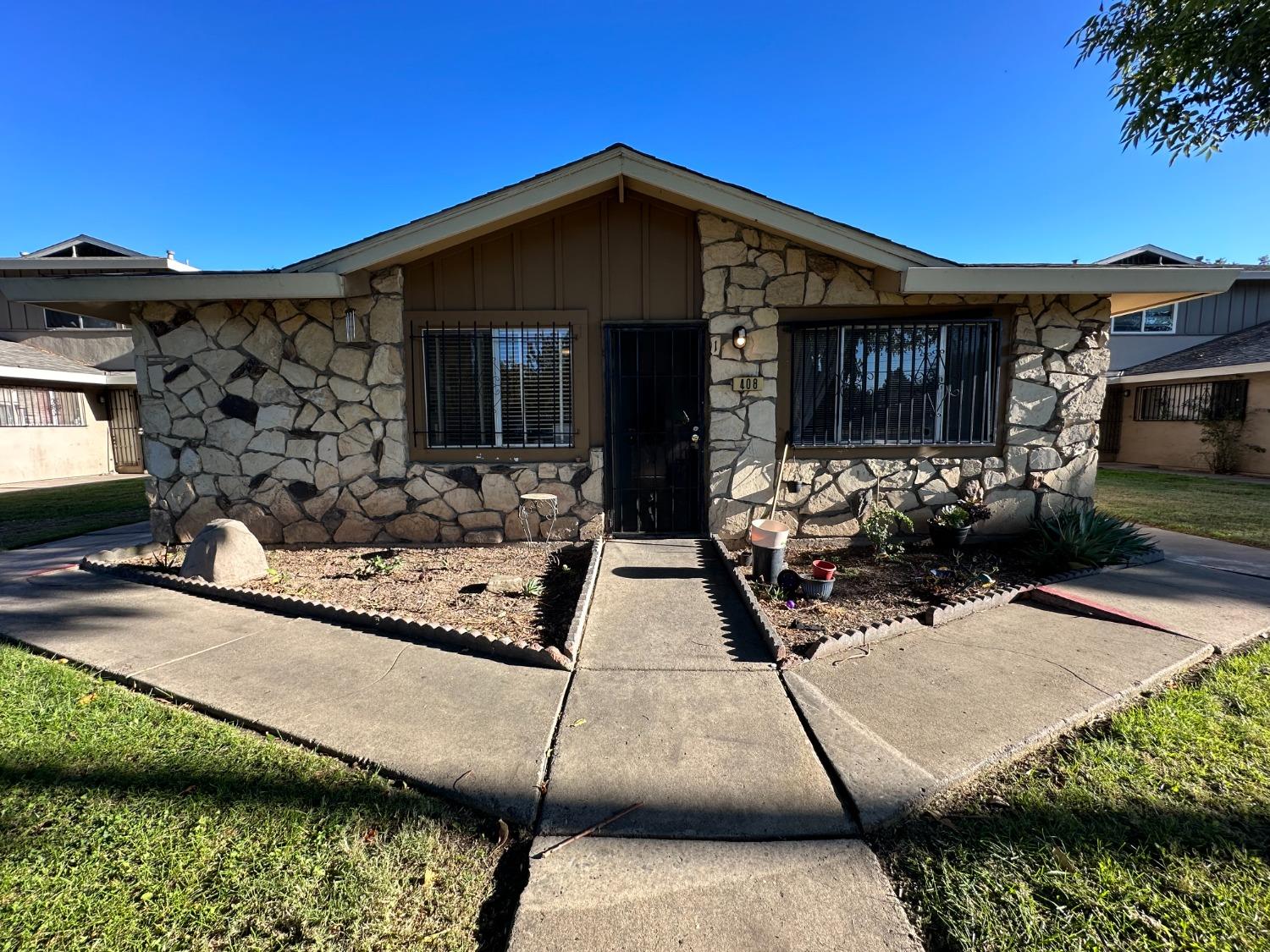 Photo of 408 E Bianchi Rd #1 in Stockton, CA