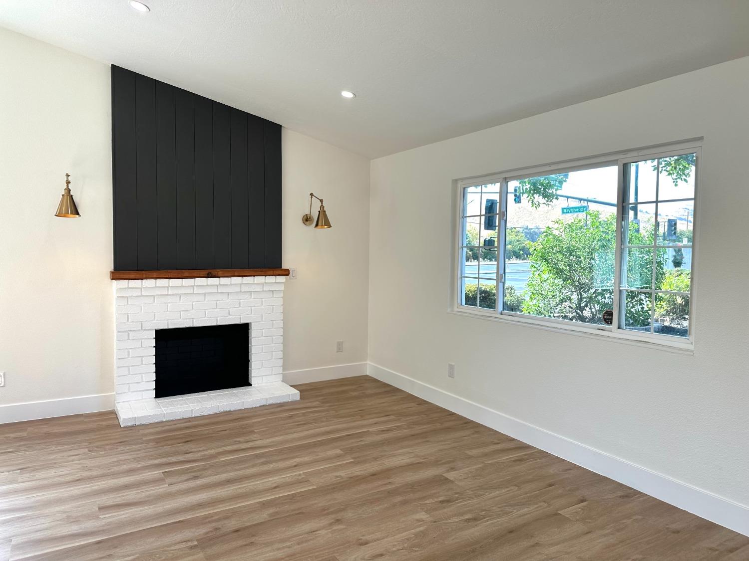 Blythe Drive, Antioch, California image 15