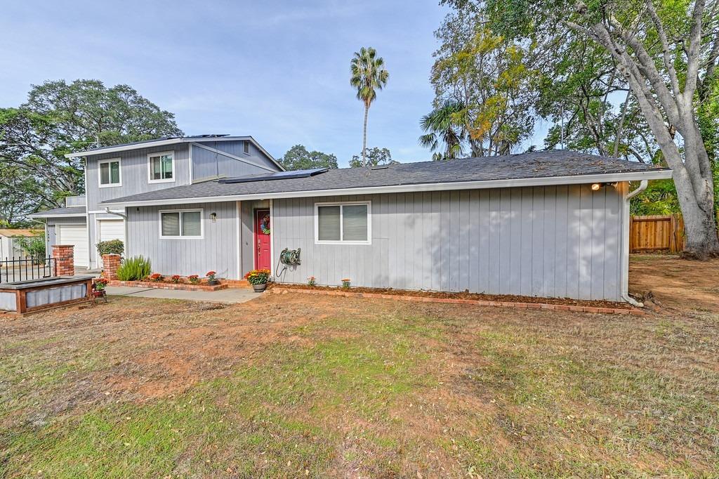 Photo of 1628 Gerry Ct in Auburn, CA