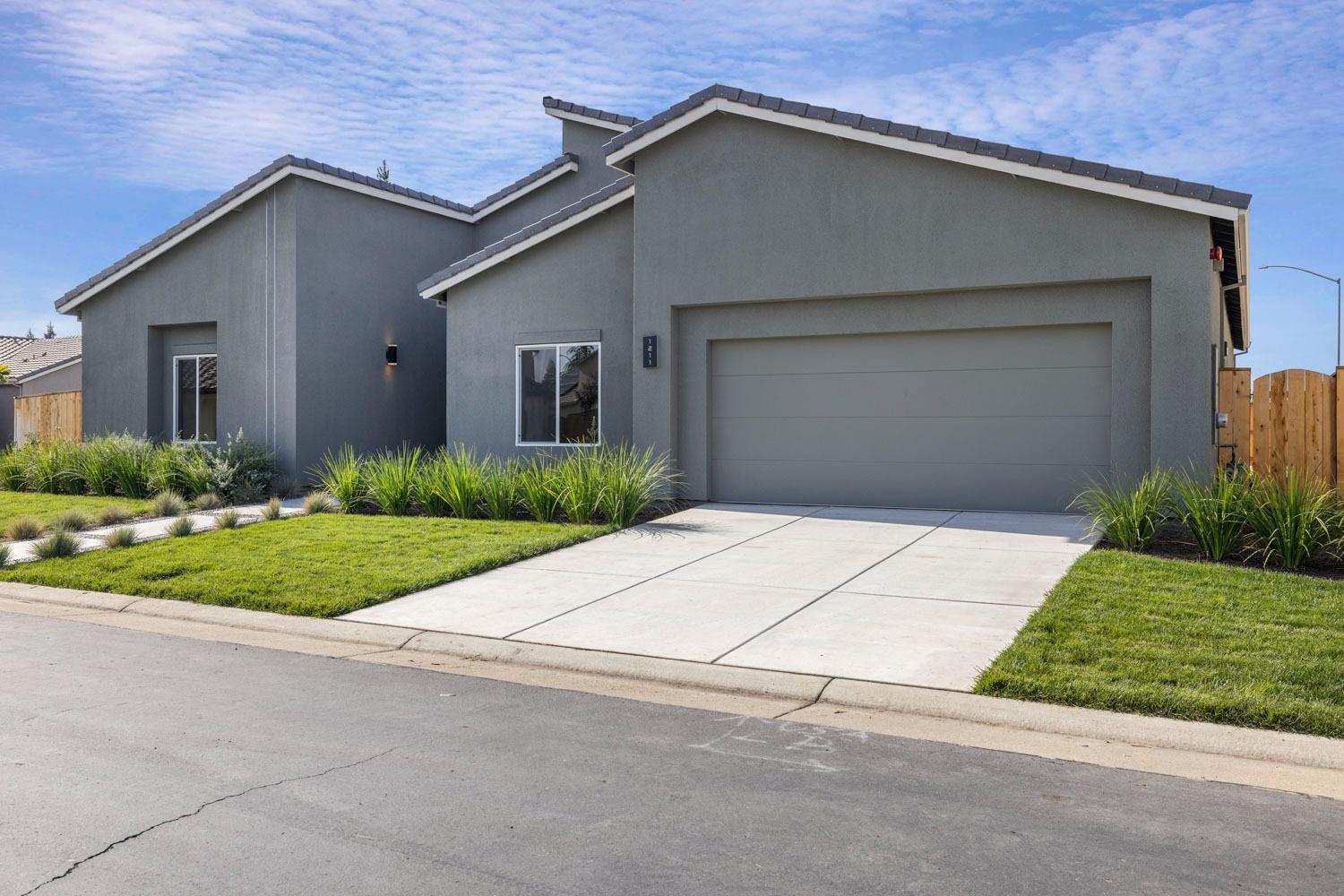 Detail Gallery Image 25 of 60 For 1211 Heavenly Cir, Stockton,  CA 95209 - 3 Beds | 2 Baths