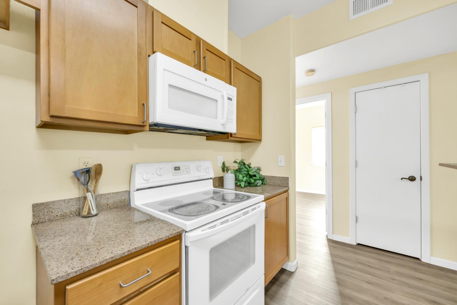 Photo #15: 223106849 Listing: Photo #15