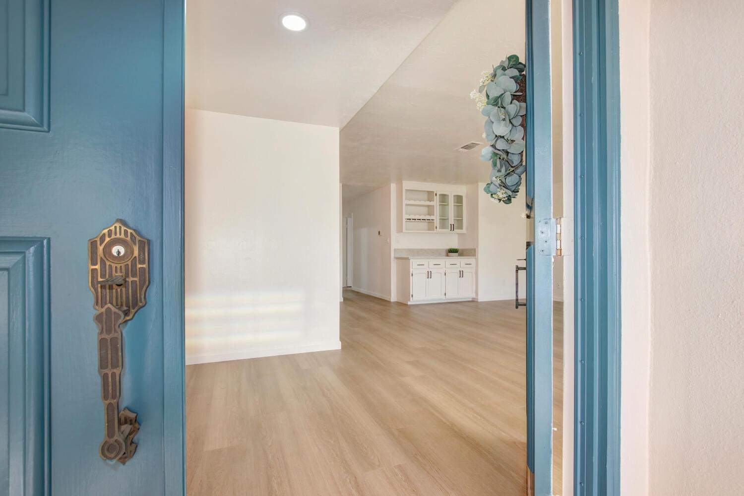 Photo of 5920 Yeoman Wy in Citrus Heights, CA