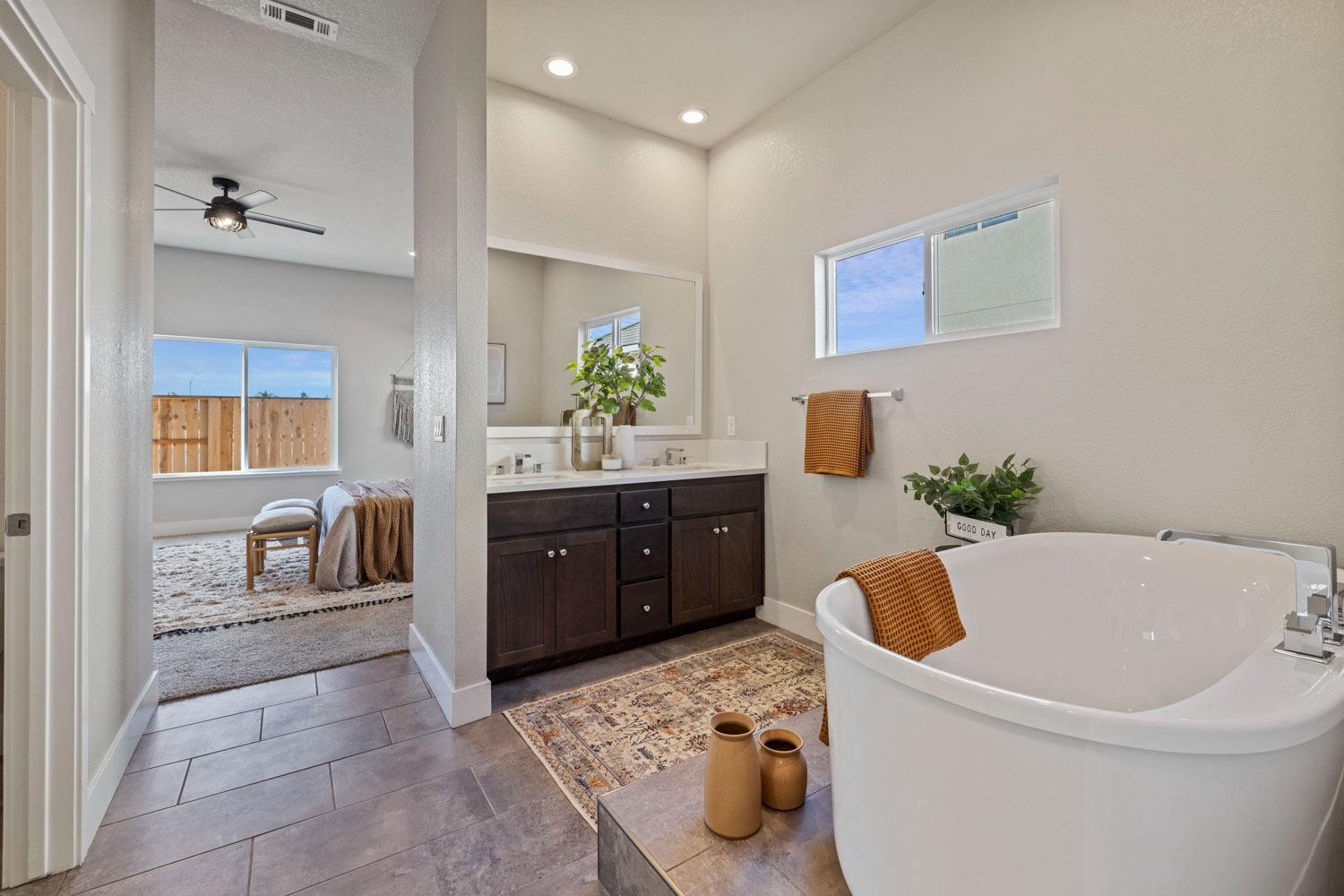 Detail Gallery Image 20 of 60 For 1211 Heavenly Cir, Stockton,  CA 95209 - 3 Beds | 2 Baths