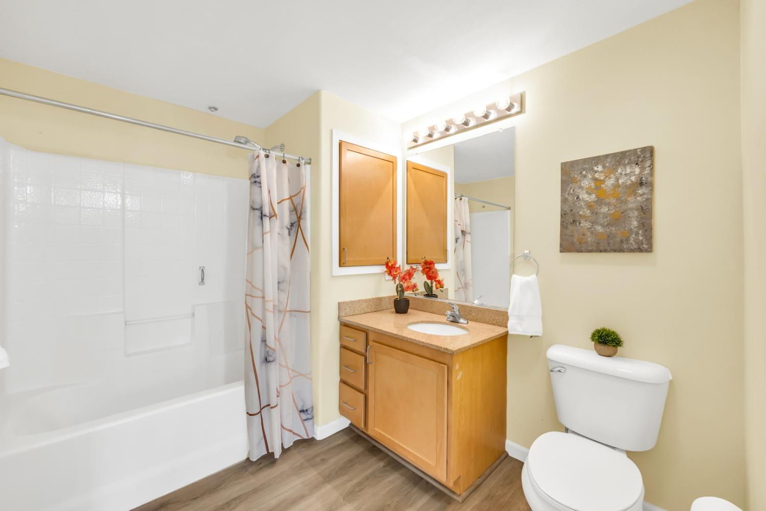Photo #17: 223106849 Listing: Photo #17
