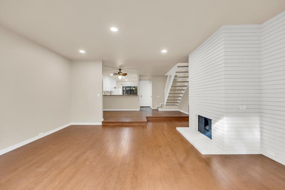 Photo #12: 223106913 Listing 