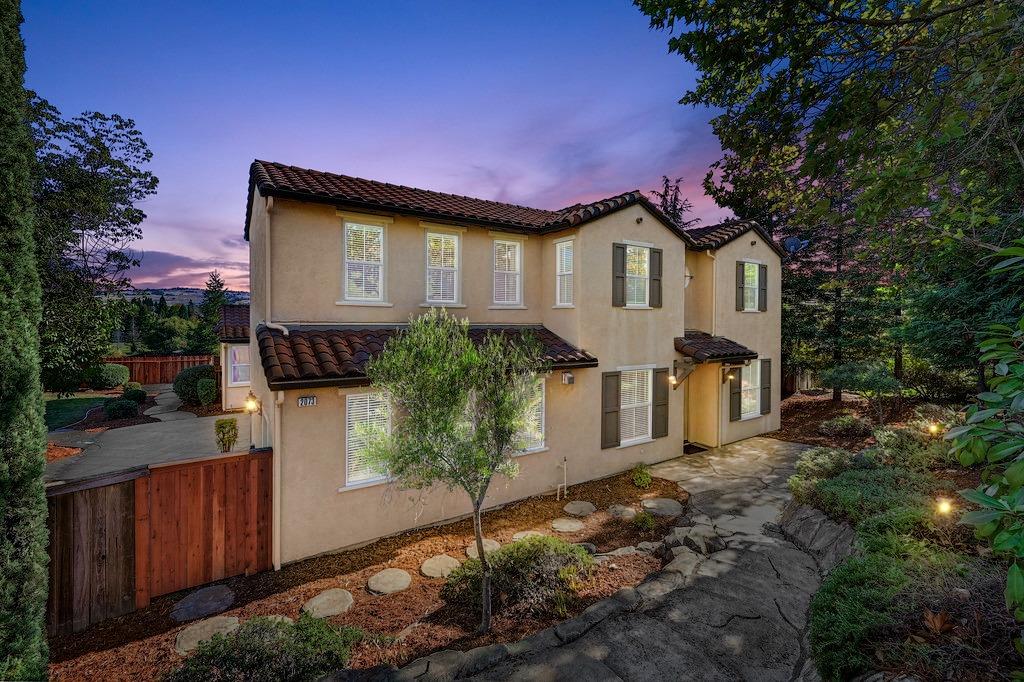 Photo of 2073 Stonebriar Dr in El Dorado Hills, CA
