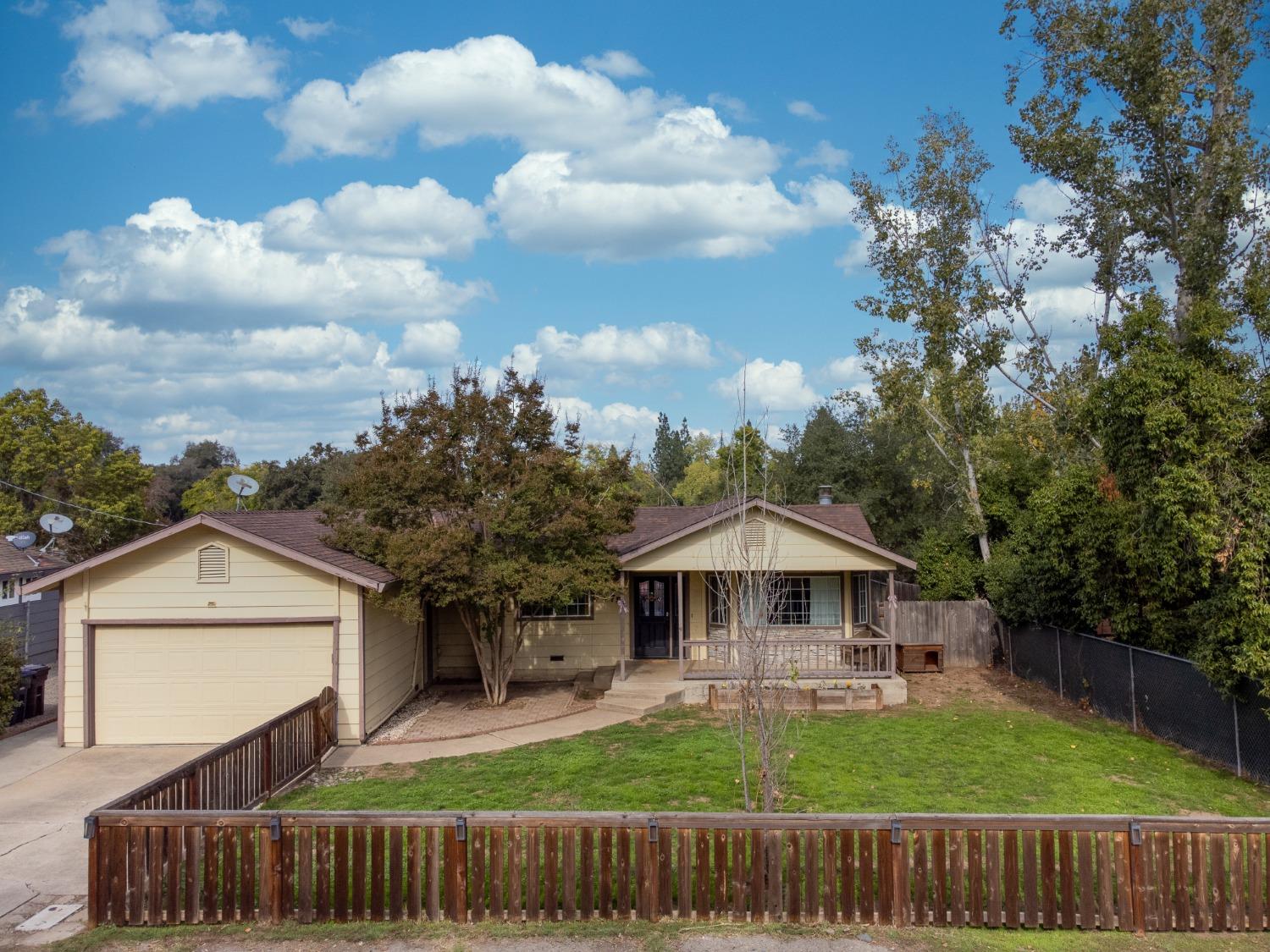 Detail Gallery Image 1 of 1 For 7275 Hill Dr, Citrus Heights,  CA 95610 - 3 Beds | 2 Baths