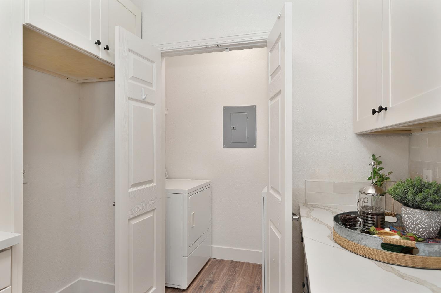 Photo #13: 223106999 Listing: Photo #13