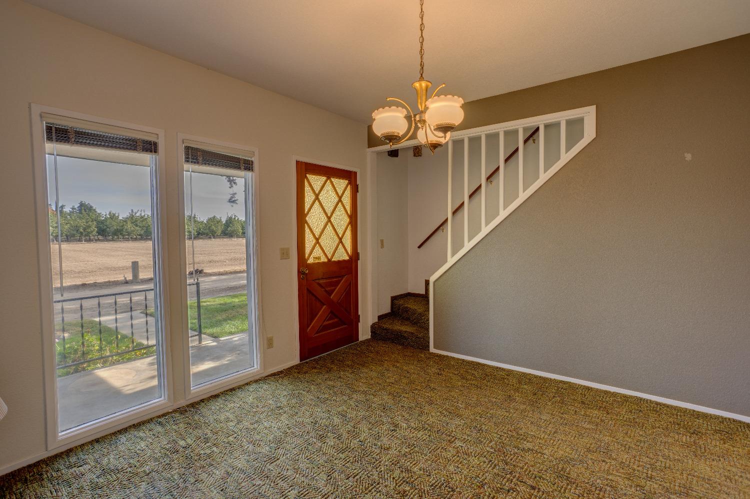 Detail Gallery Image 24 of 41 For 3240 E Tuolumne Rd, Turlock,  CA 95382 - 5 Beds | 2/1 Baths