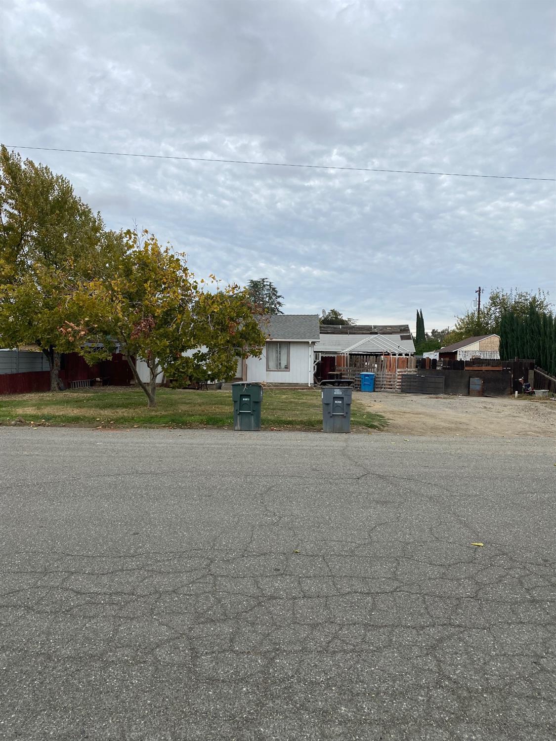 Redinger Way, Williams, California image 2