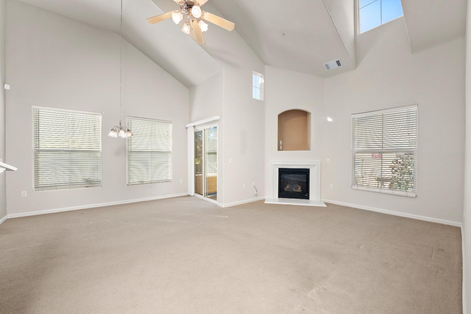 Photo #16: 223107848 Listing: Photo #16