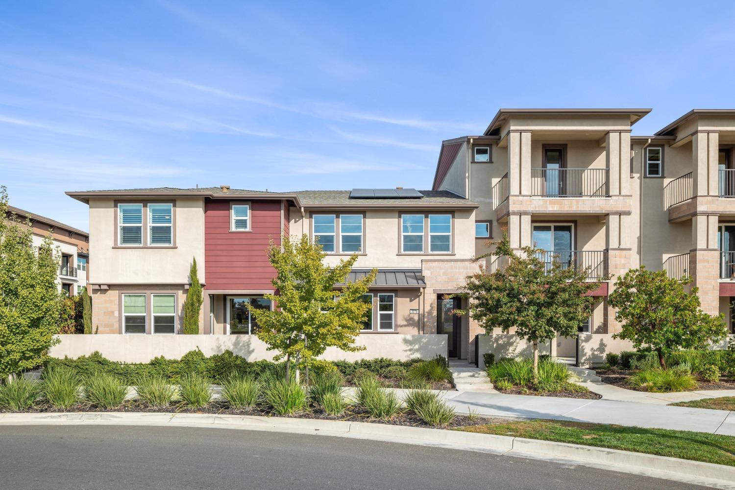 Detail Gallery Image 1 of 1 For 3075 Cityscape Walk, Sacramento,  CA 95833 - 3 Beds | 2/1 Baths