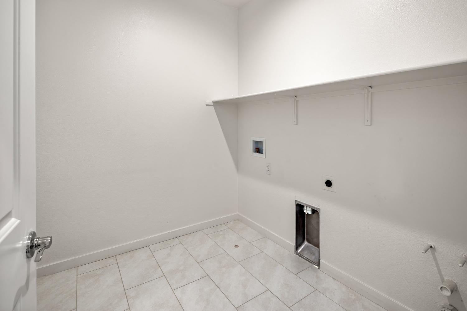 Photo #13: 223087656 Listing: Photo #13