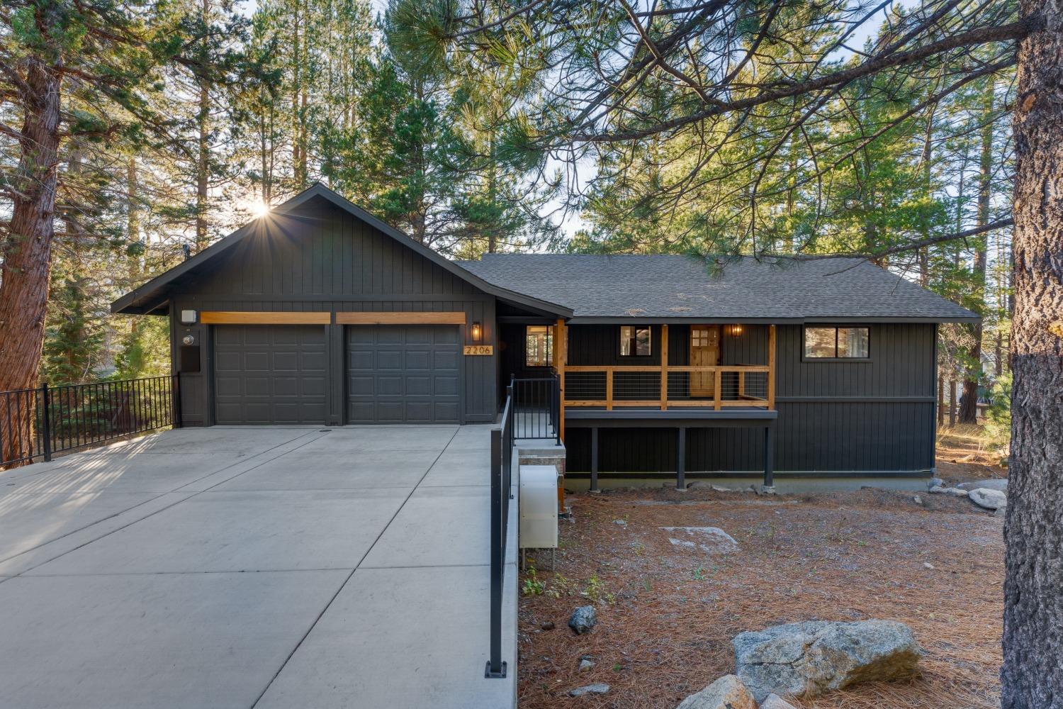 Pinewood Drive, South Lake Tahoe, California image 32