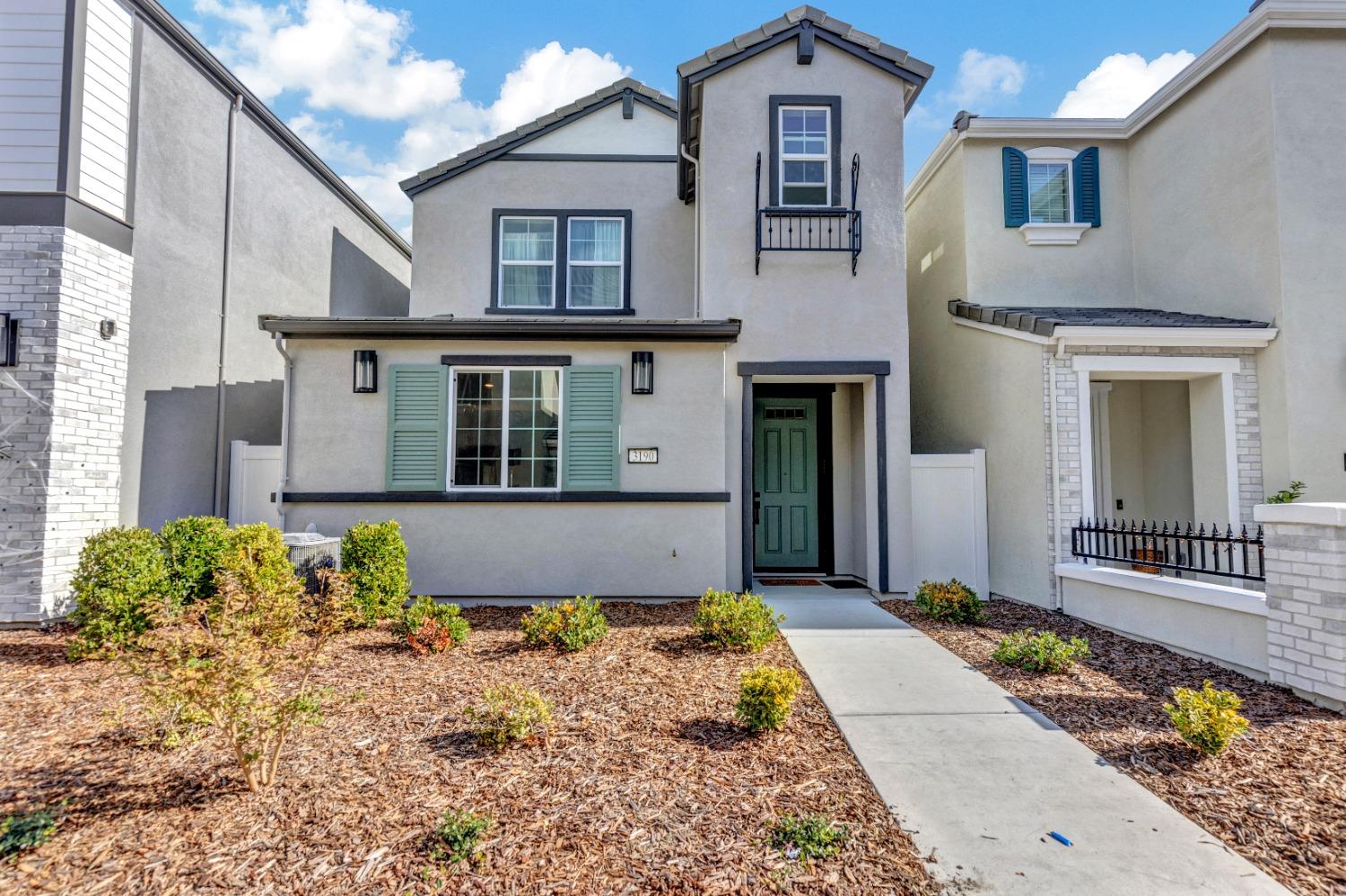 Photo of 3190 Longspur Ln in West Sacramento, CA