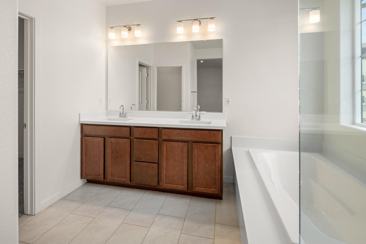 Photo #16: 223087656 Listing: Photo #16