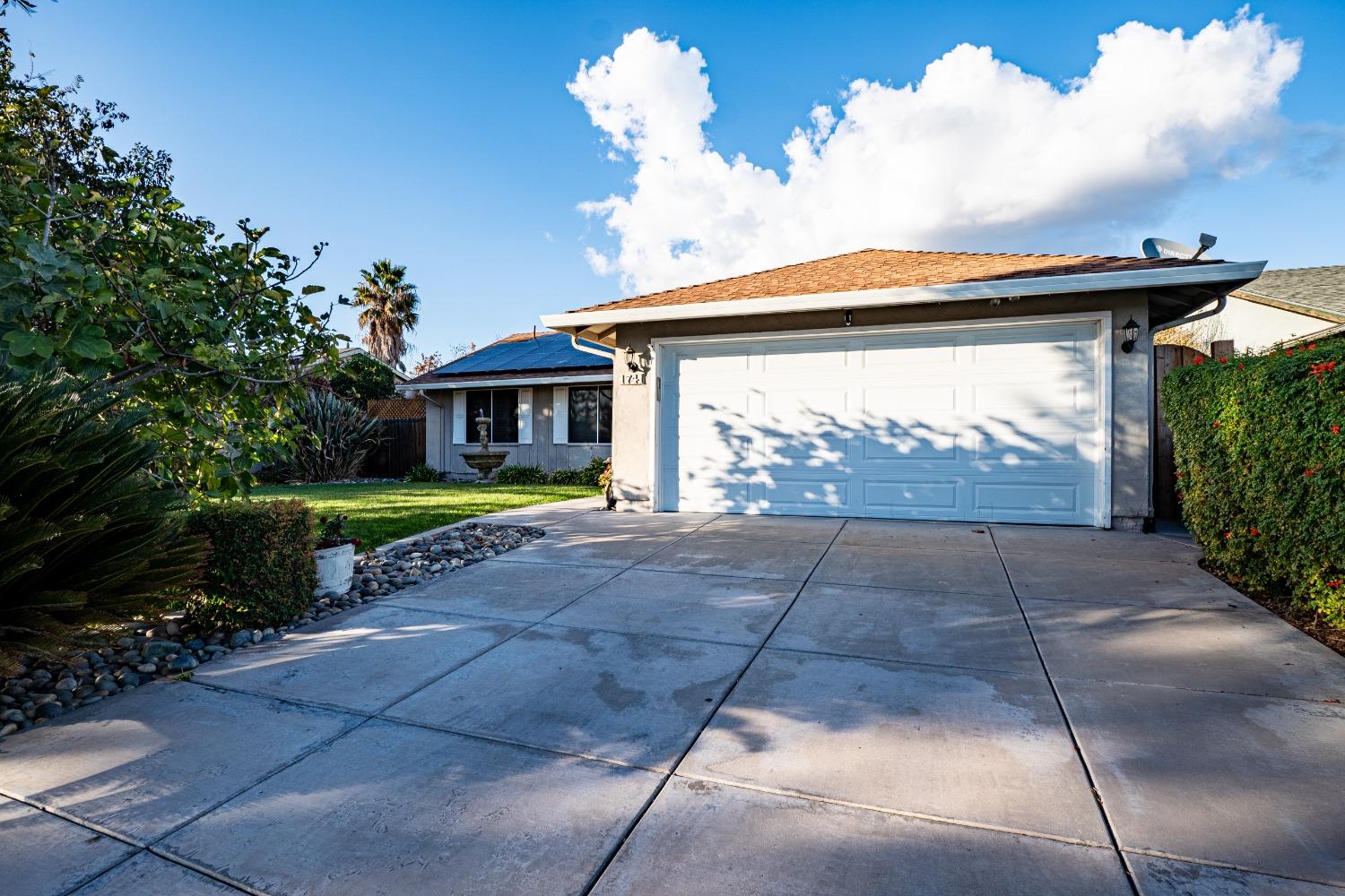 Photo of 1741 Duncan Dr in Tracy, CA