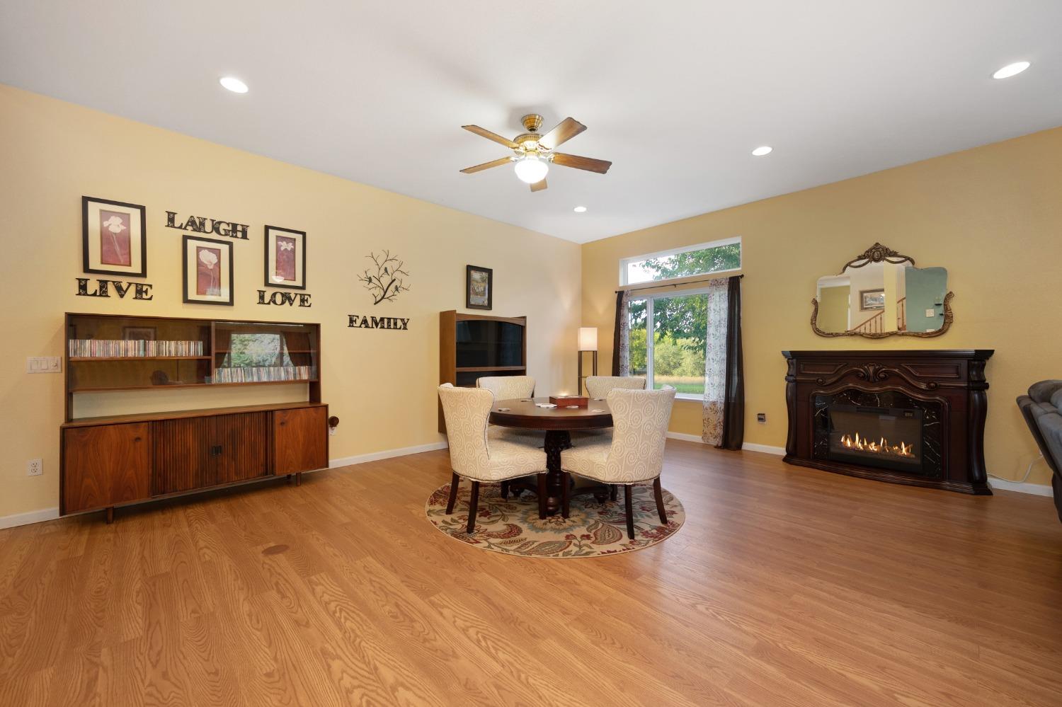 Larkspur Lane, Orangevale, California image 30