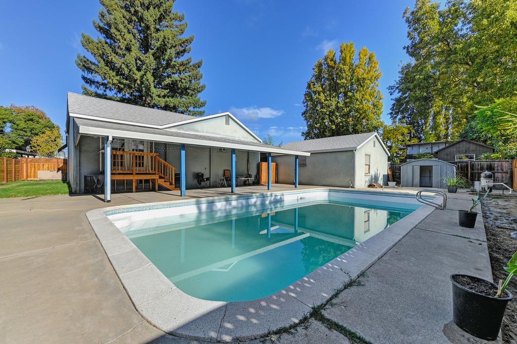 Photo of 318 Teegarden Ave in Yuba City, CA
