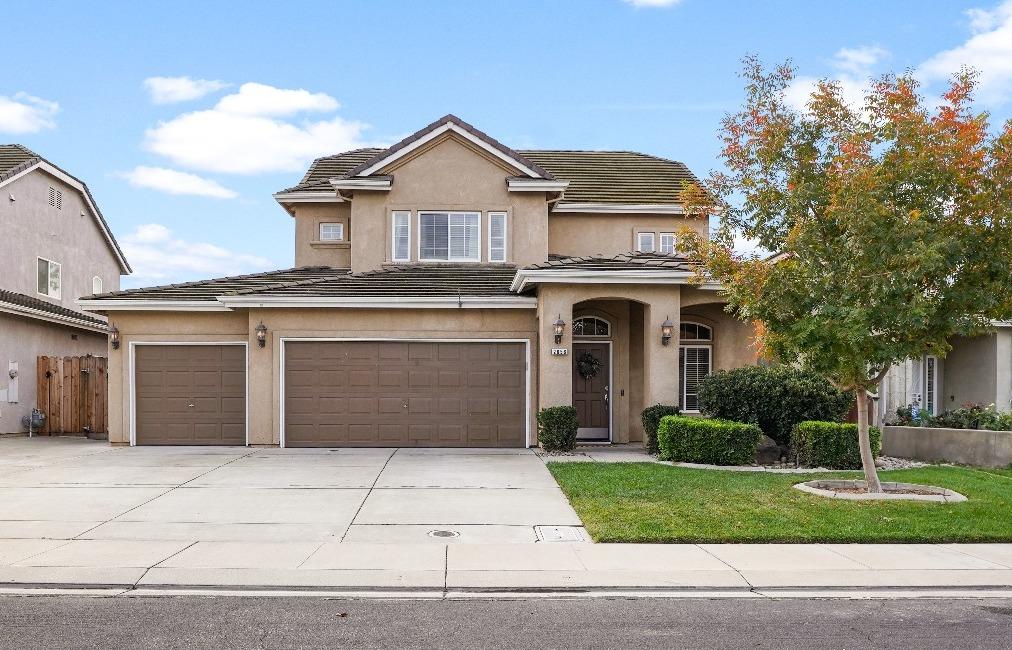 Photo of 2656 Donner Trl in Riverbank, CA