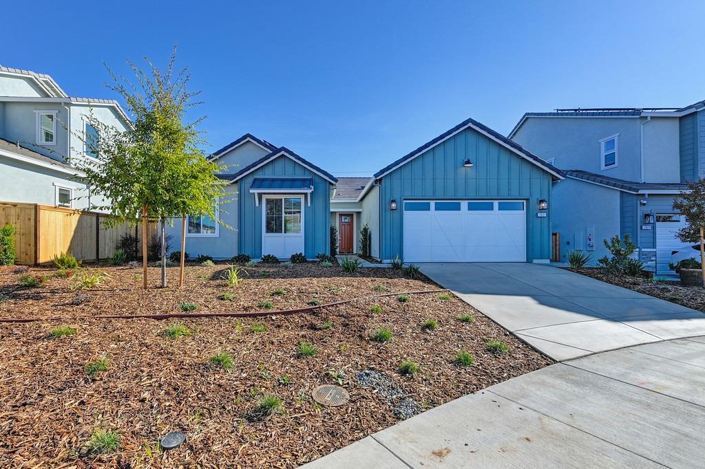 Photo of 1821 Petite Syrah Ln in Roseville, CA