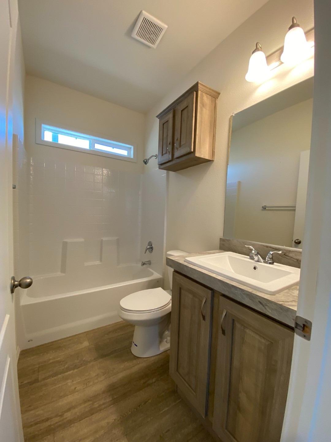 Detail Gallery Image 14 of 24 For 11037 Erickson Way 9, Redding,  CA 96001 - 3 Beds | 2 Baths
