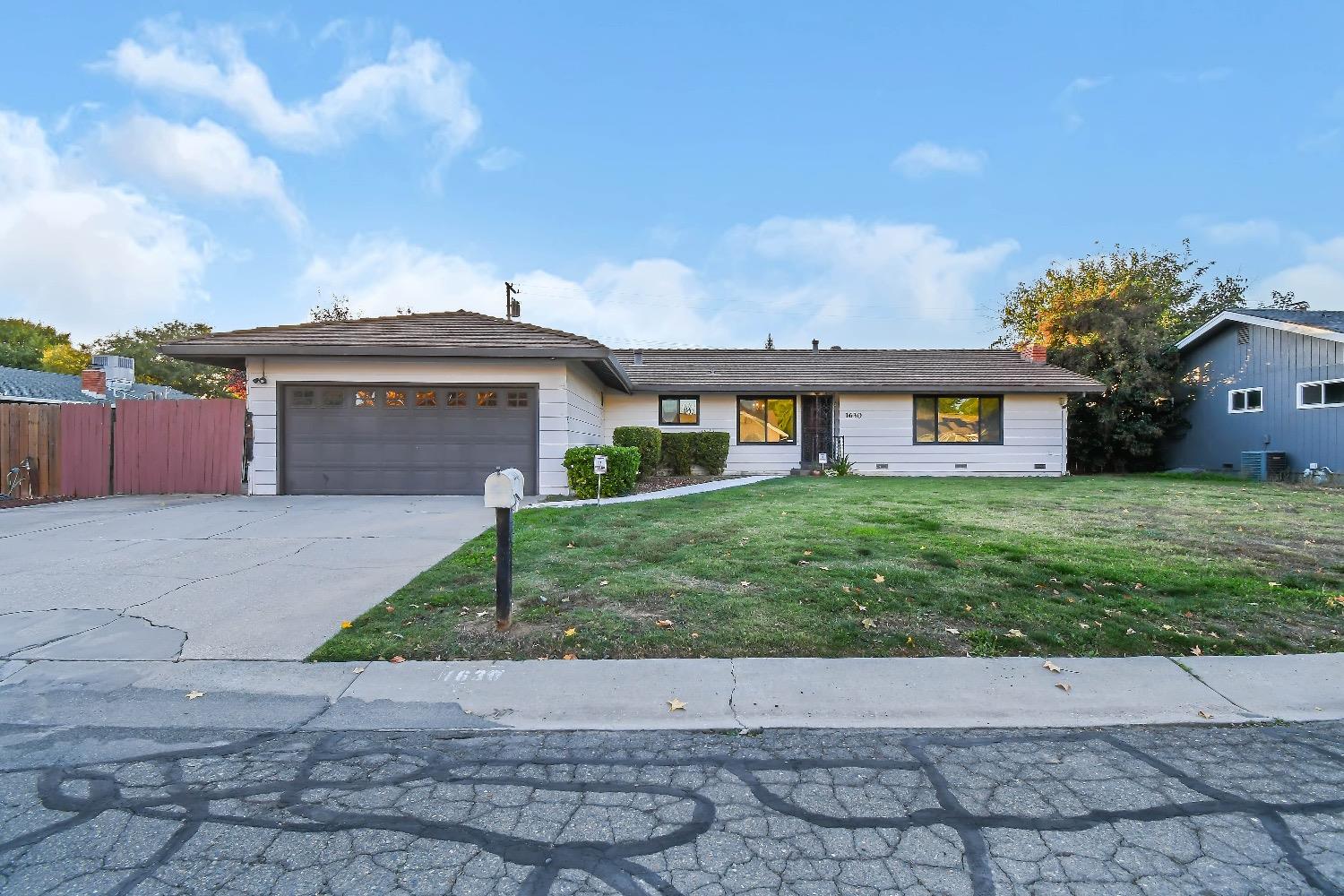 Photo of 1630 Melanie Ln in Yuba City, CA