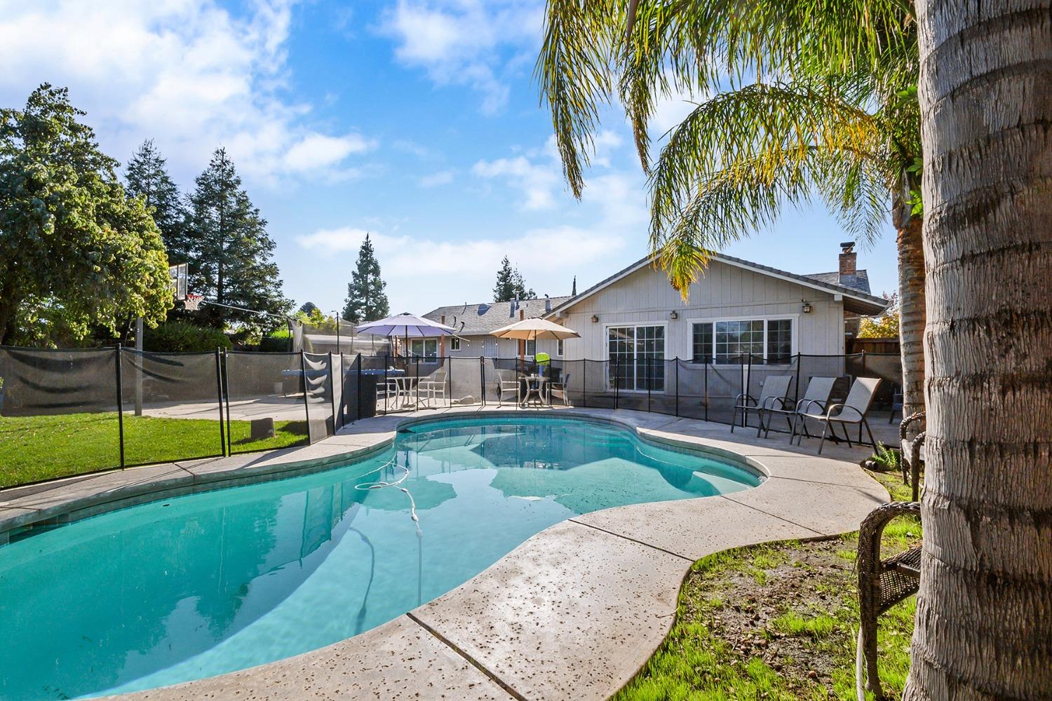 Photo of 4133 Boone Ln in Sacramento, CA