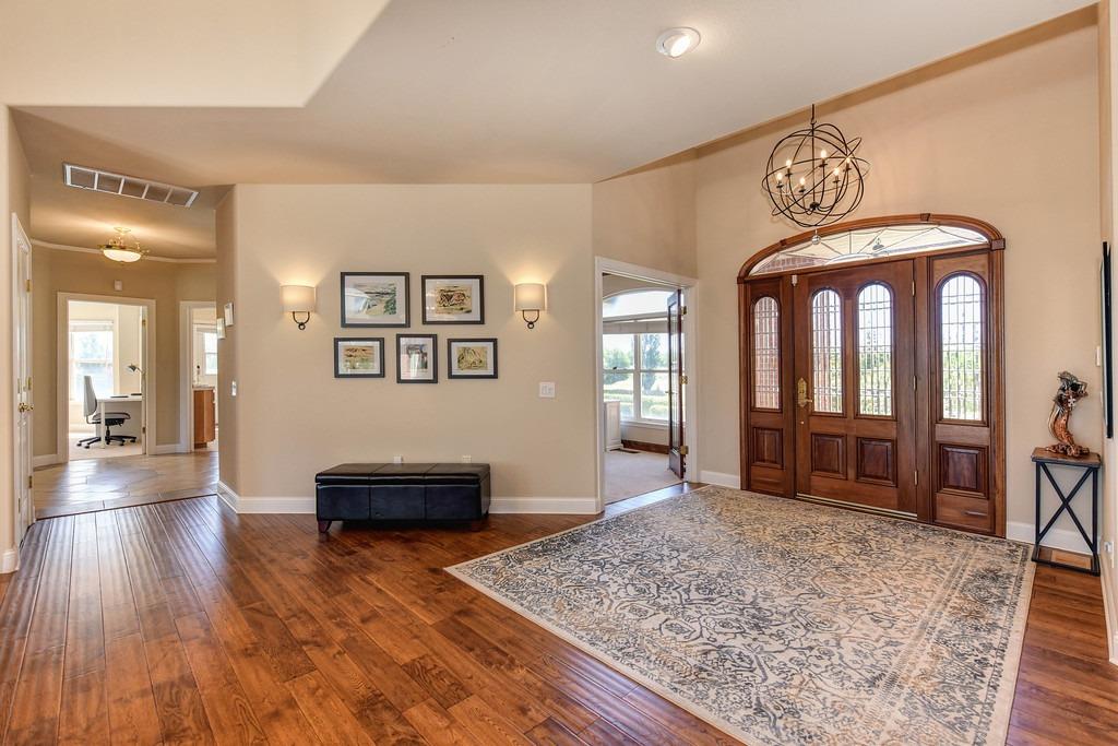 Detail Gallery Image 17 of 99 For 24999 N Mcintire Rd, Clements,  CA 95227 - 4 Beds | 3/1 Baths