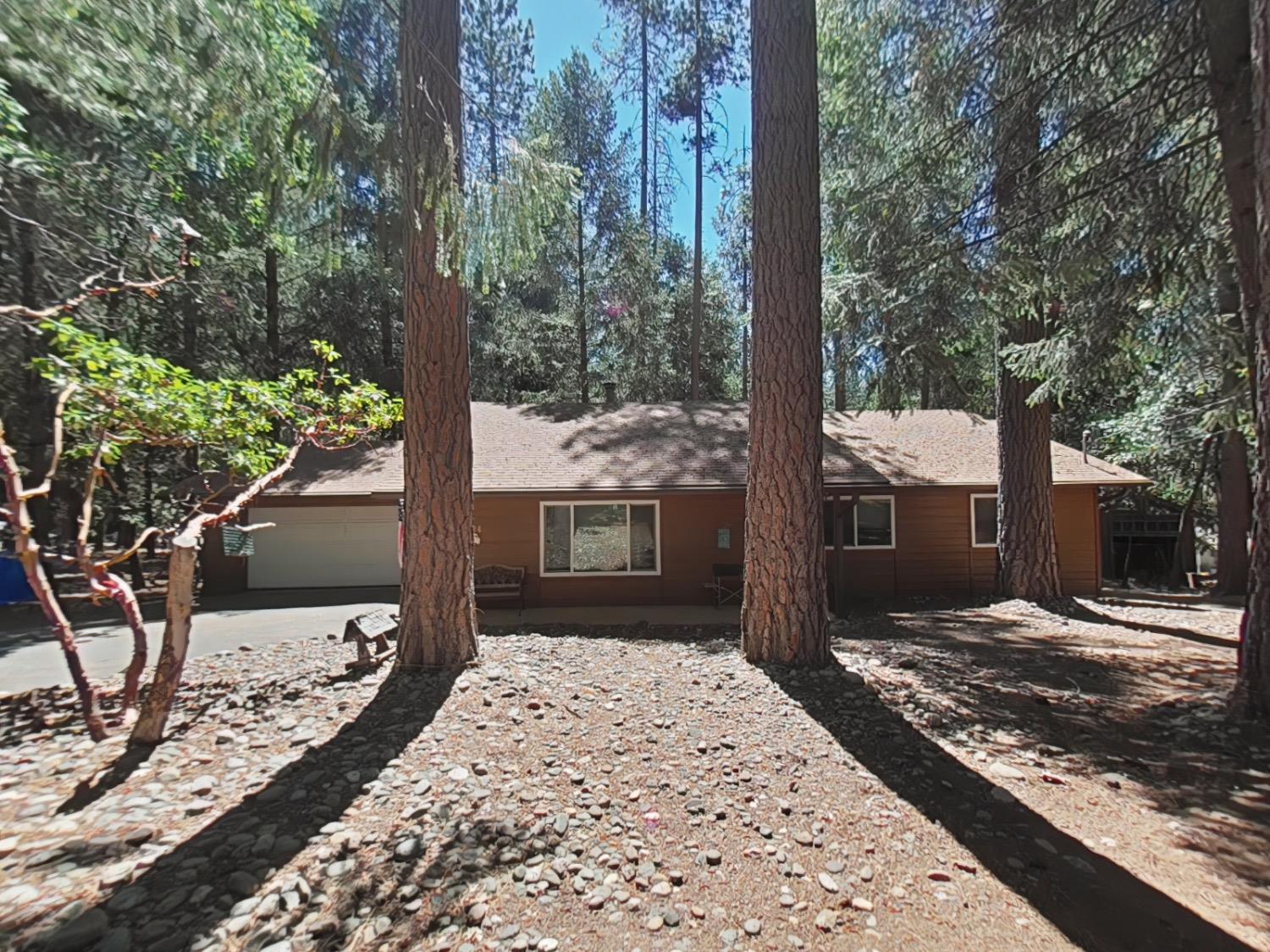 Detail Gallery Image 3 of 28 For 5524 Daisy Ln, Pollock Pines,  CA 95726 - 3 Beds | 2 Baths