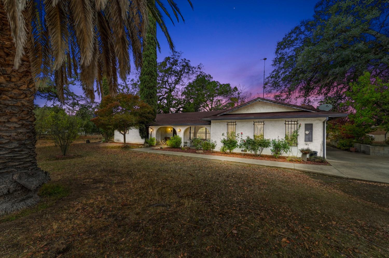 Photo of 8040 Boren Ln in Granite Bay, CA
