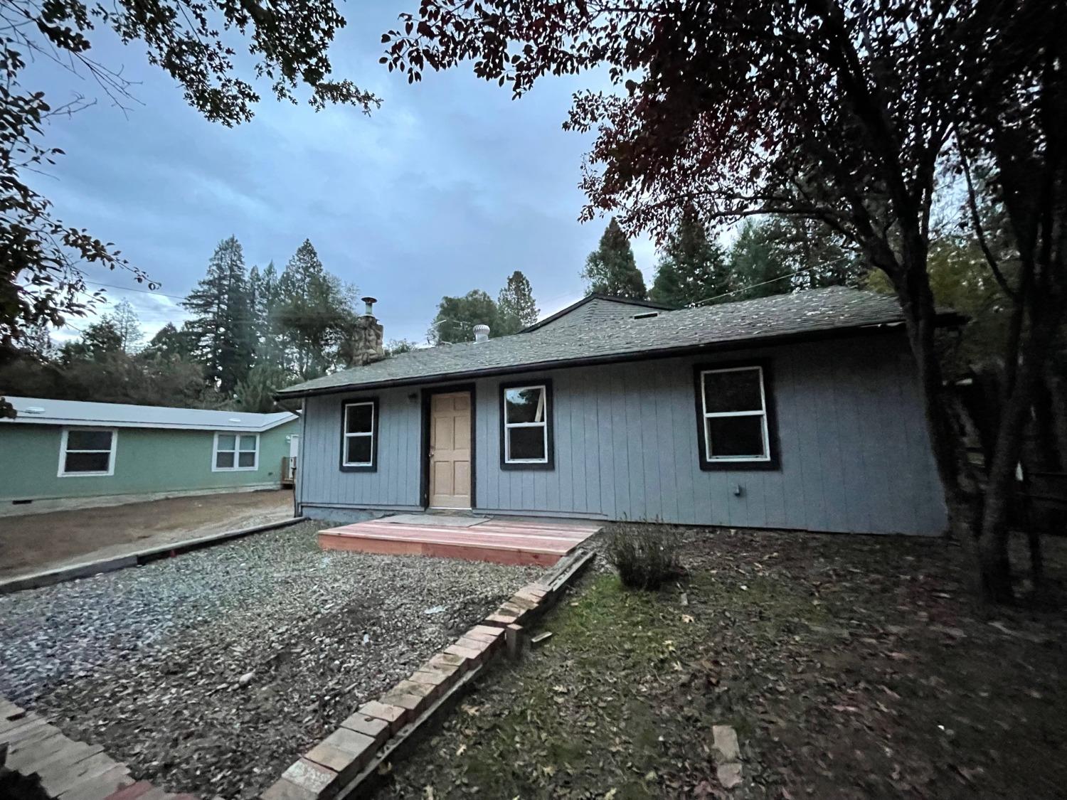 Photo of 5732 Quail Wy in Somerset, CA