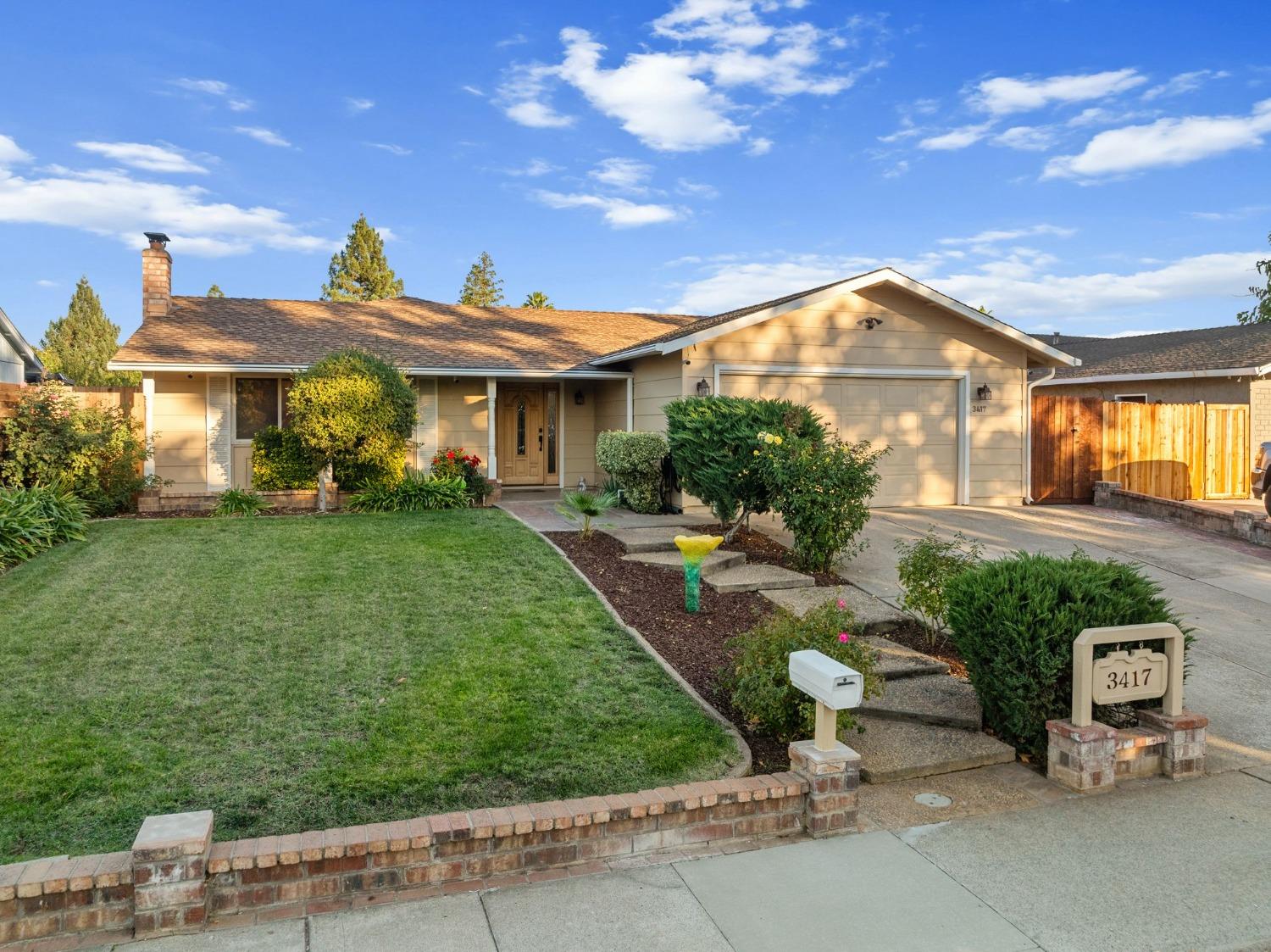 Photo of 3417 Nut Plains Dr in Sacramento, CA