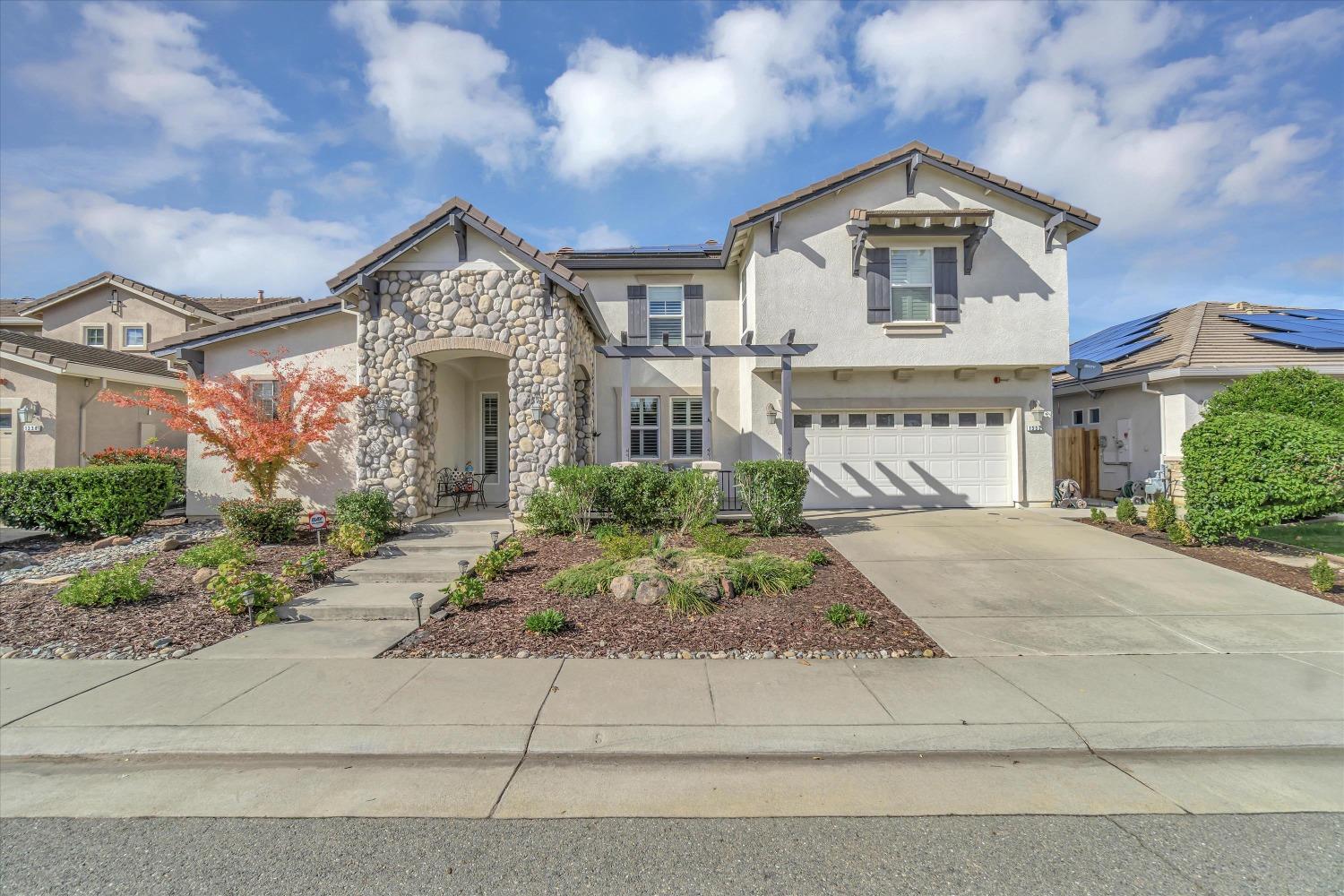 Photo of 1332 Redcliffe Ln in Lincoln, CA