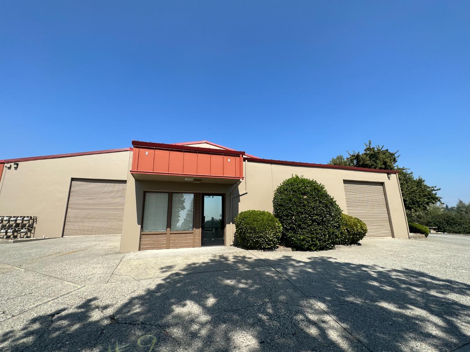 Photo of 11860 Kemper Rd #6 in Auburn, CA